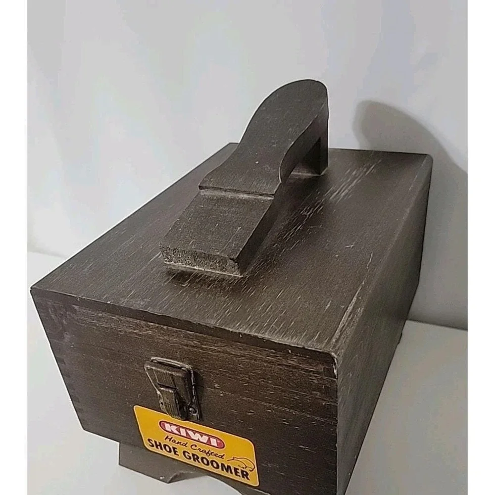 Vintage Kiwi Hand Crafted Shoe Groomer Kit